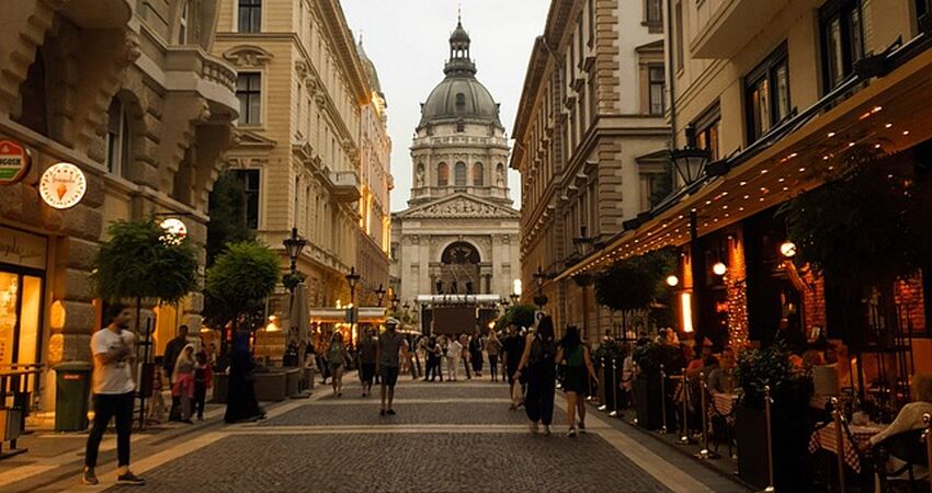 Görkemli Orta Avrupa - Budapeşte & Viyana & Prag Turu - AJet Havayolları ile - 7 Gece 8 Gün - (İlk Bahar - Yaz Dönemi)