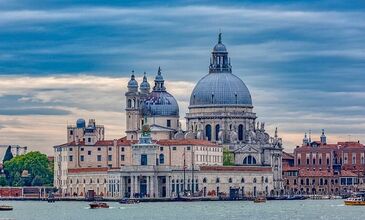 Elegant İtalya Turu - AJet Havayolları ile - 7 Gece 8 Gün - (BGY-FCO)