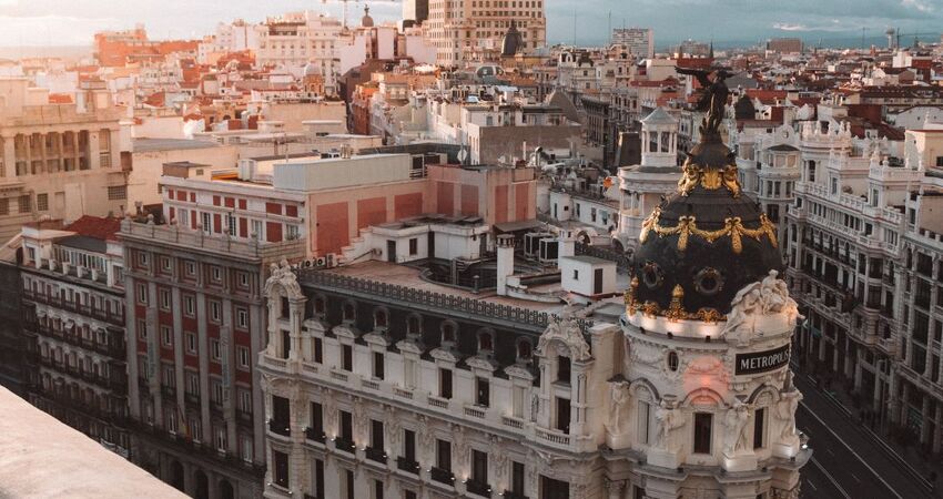 Elegant İspanya & Endülüs Turu - Pegasus Havayolları ile - 7 Gece 8 Gün - (MAD - BCN)